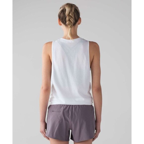 Lululemon Breeze By Muscle Tank II White Size 10 - Picture 3 of 10